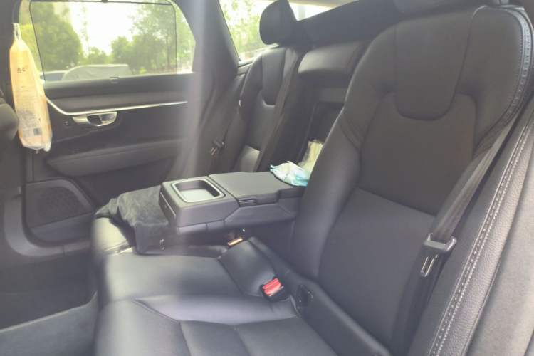 Used Volvo V90 2017 Cross Country T5 AWD Smart Range Edition Left Rear Seat