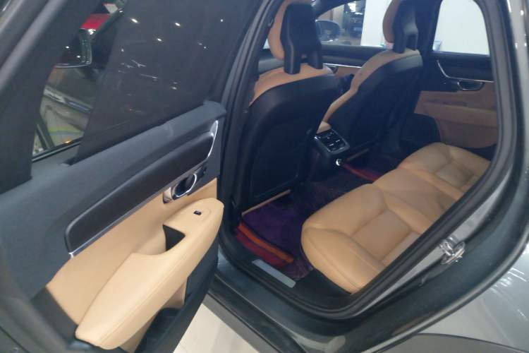 Used Volvo V90 2017 Cross Country T5 AWD Smart Range Edition Left Rear Seat