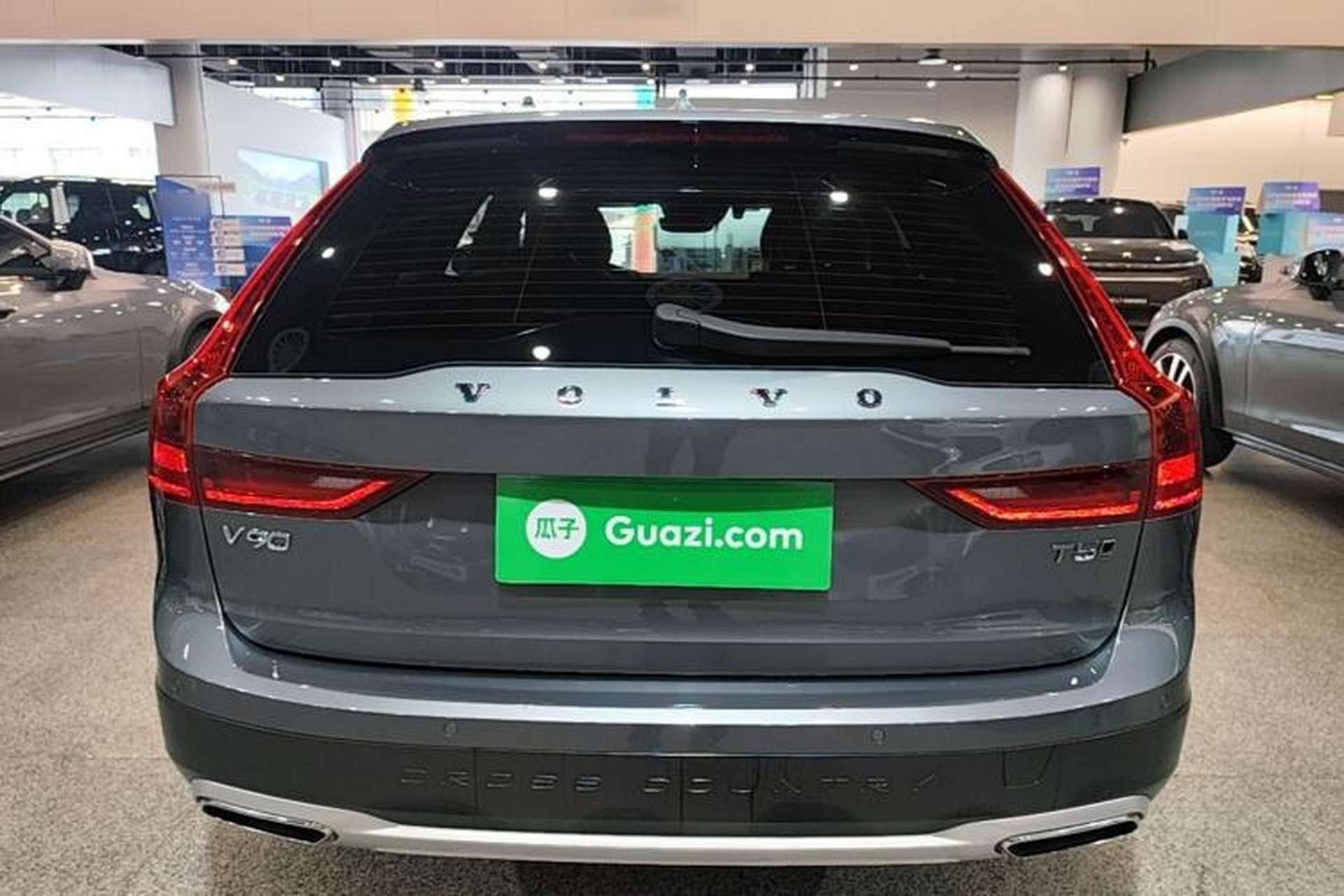Used Volvo V90 2017 Cross Country T5 AWD Smart Range Edition Rear