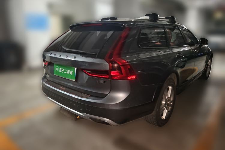 Used Volvo V90 2017 Cross Country T5 AWD Smart Range Edition Rear Right 45 Deg