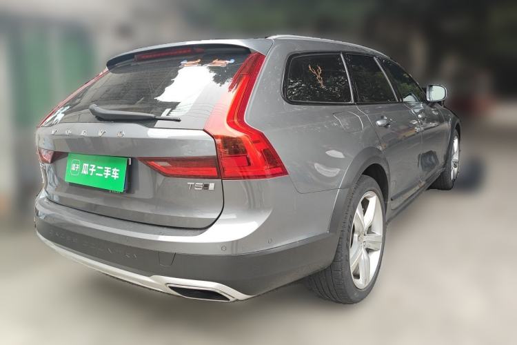 Used Volvo V90 2017 Cross Country T5 AWD Prestige Edition Rear Right 45 Deg