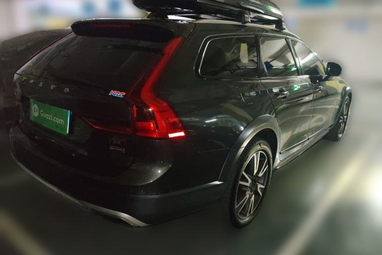 Used Volvo V90 2017 Cross Country T5 AWD Prestige Edition Rear Right 45 Deg