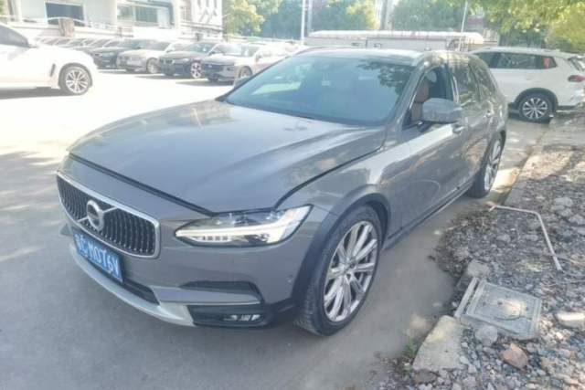 Used Volvo V90 2017 Cross Country T5 AWD Prestige Edition