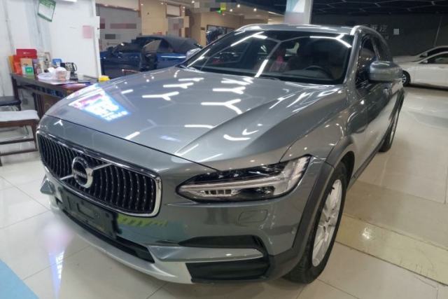 Used Volvo V90 2017 Cross Country T5 AWD Smart Range Edition
