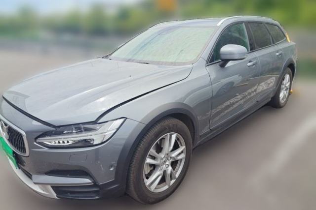 Used Volvo V90 2017 Cross Country T5 AWD Smart Range Edition