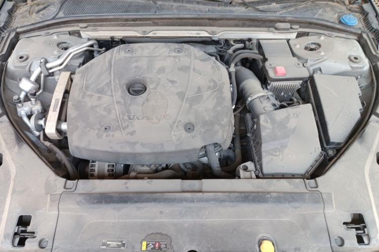 Used Volvo V90 2017 Cross Country T5 AWD Smart Range Edition Engine Bay