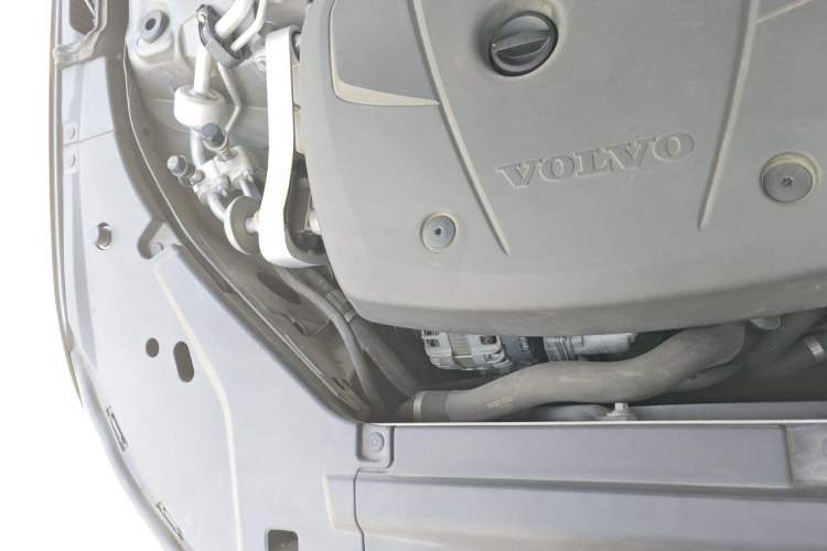 Used Volvo V90 2017 Cross Country T5 AWD Prestige Edition Engine Bay Right