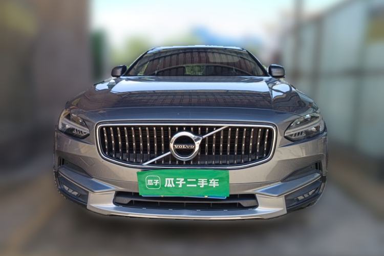 Used Volvo V90 2017 Cross Country T5 AWD Smart Range Edition Front