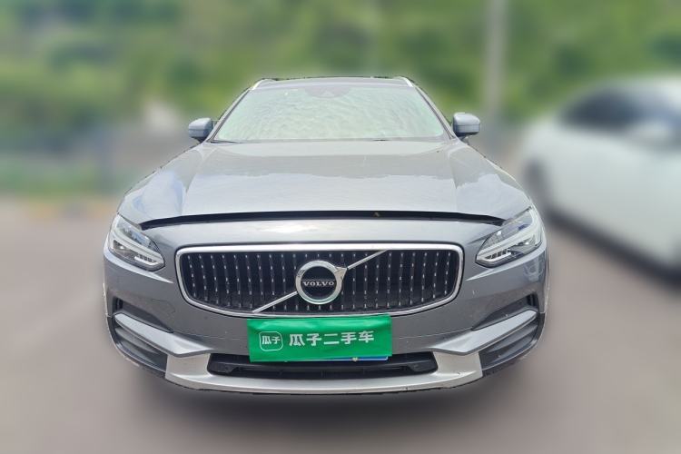 Used Volvo V90 2017 Cross Country T5 AWD Smart Range Edition Front