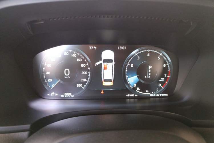 Used Volvo V90 2017 Cross Country T5 AWD Smart Range Edition Instrument Cluster