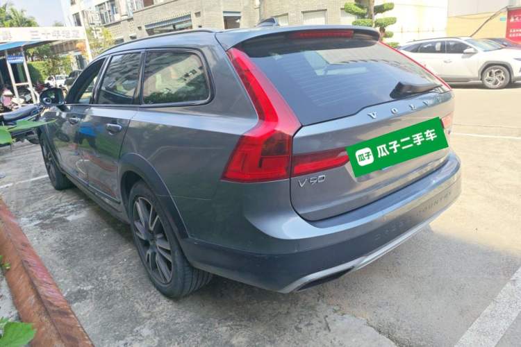 Used Volvo V90 2017 Cross Country T5 AWD Prestige Edition Rear Left 45 Deg