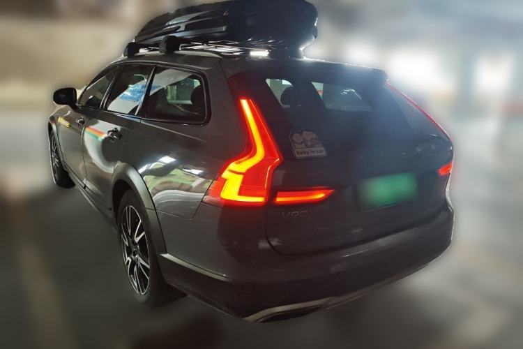Used Volvo V90 2017 Cross Country T5 AWD Prestige Edition Rear Left 45 Deg