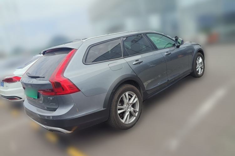 Used Volvo V90 2017 Cross Country T5 AWD Smart Range Edition Rear Right 45 Deg