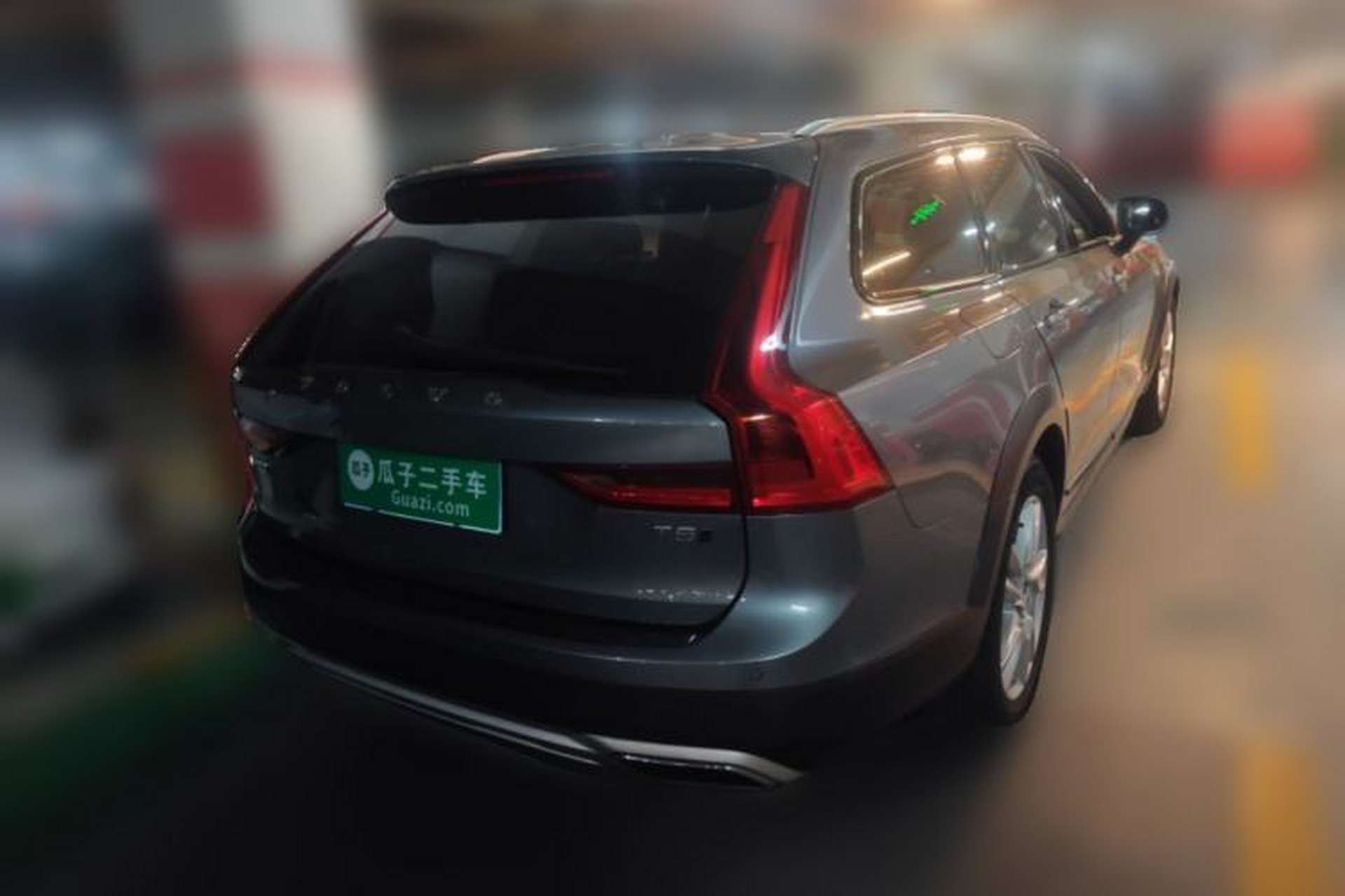 Used Volvo V90 2017 Cross Country T5 AWD Smart Range Edition Rear Right 45 Deg