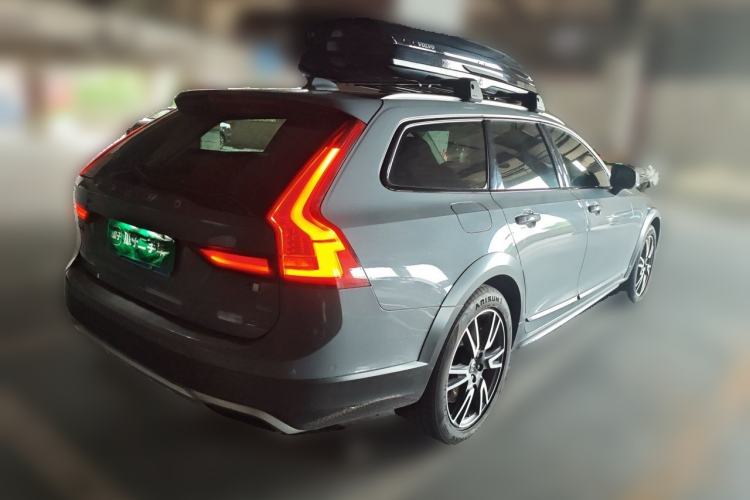 Used Volvo V90 2017 Cross Country T5 AWD Prestige Edition Rear Right 45 Deg