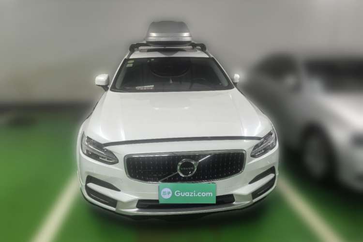 Used Volvo V90 2017 Cross Country T5 AWD Prestige Edition Front