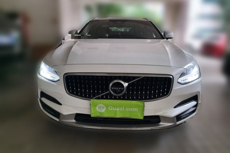 Used Volvo V90 2017 Cross Country T5 AWD Prestige Edition Front