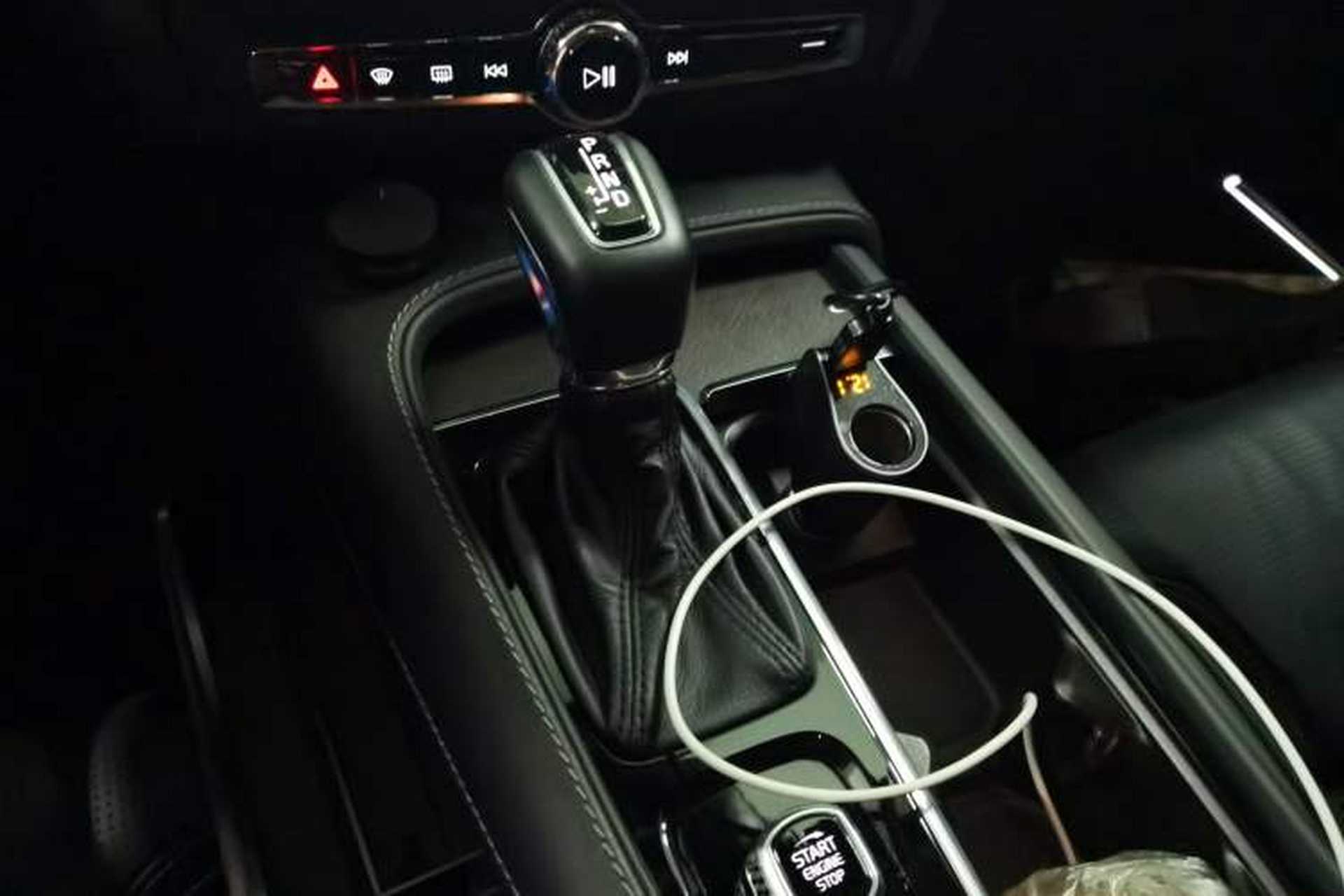 Used Volvo V90 2017 Cross Country T5 AWD Prestige Edition Gear Lever