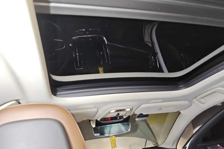Used Volvo V90 2017 Cross Country T5 AWD Prestige Edition Headliner