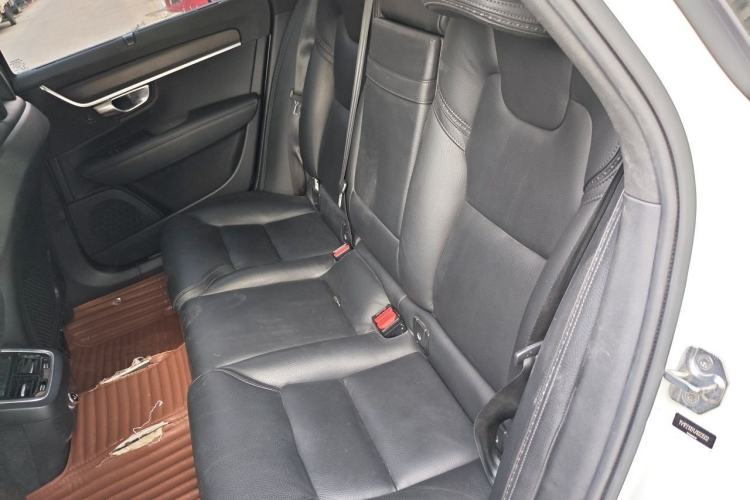 Used Volvo V90 2017 Cross Country T5 AWD Smart Range Edition Left Rear Seat