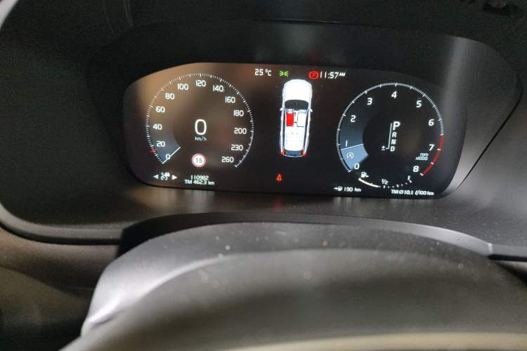 Used Volvo V90 2017 Cross Country T5 AWD Prestige Edition Odometer Close Up