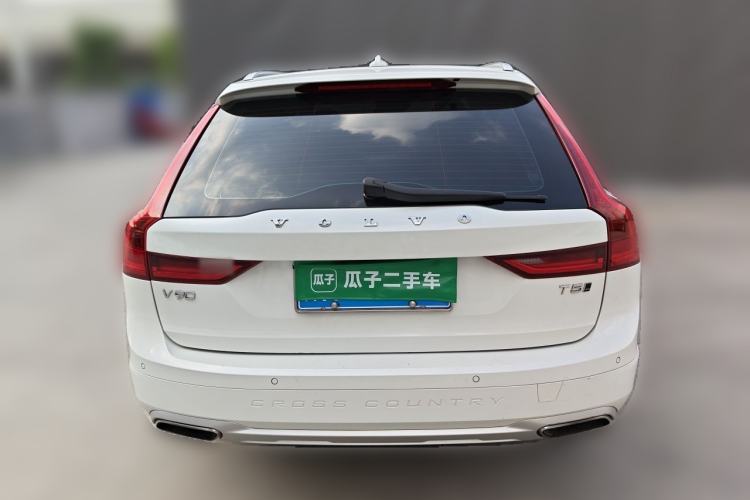 Used Volvo V90 2017 Cross Country T5 AWD Smart Range Edition Rear