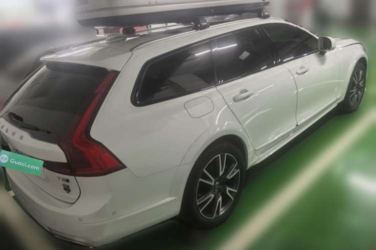 Used Volvo V90 2017 Cross Country T5 AWD Prestige Edition Rear Right 45 Deg