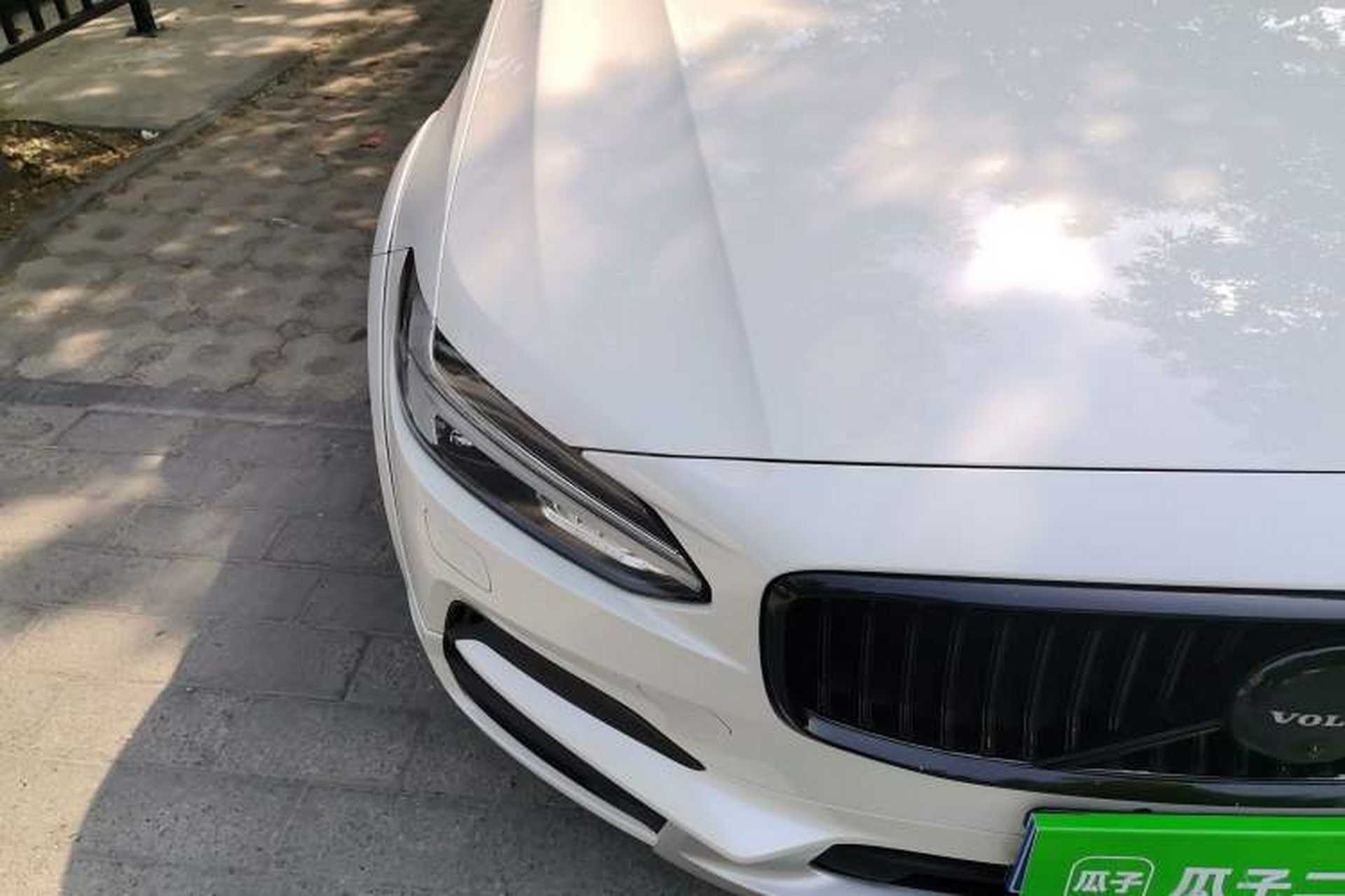 Used Volvo V90 2017 Cross Country T5 AWD Prestige Edition Right Front Headlight