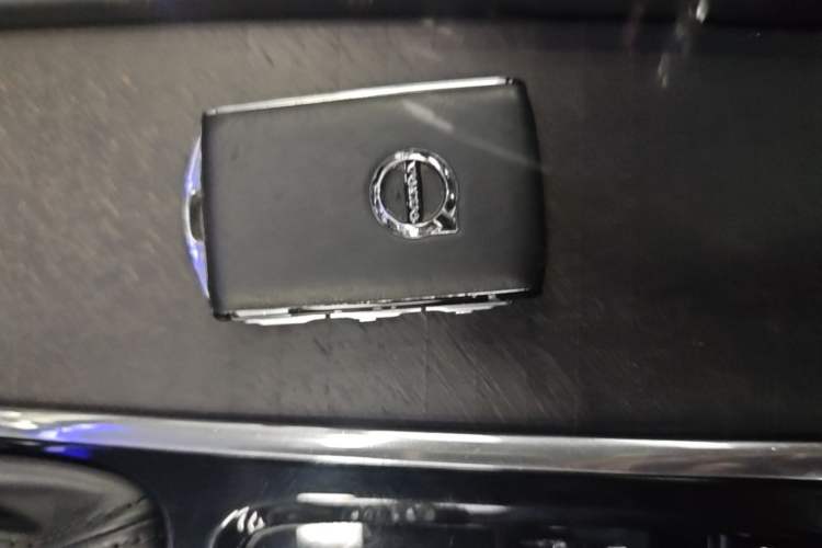 Used Volvo V90 2017 Cross Country T5 AWD Prestige Edition Vehicle Key