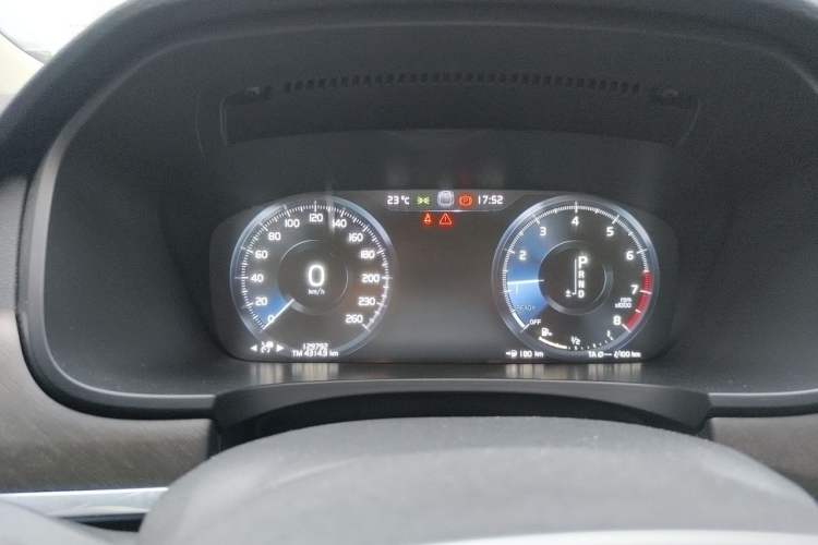 Used Volvo V90 2018 Cross Country T5 AWD Volvo Ocean Race Instrument Cluster