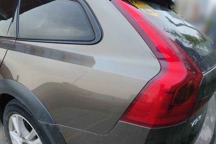 Used Volvo V90 2018 Cross Country T5 AWD Volvo Ocean Race Rear Left 45 Deg