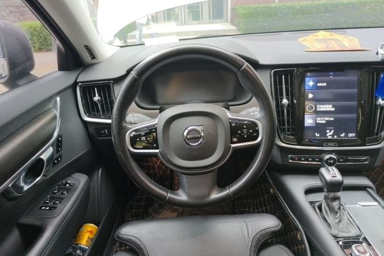 Used Volvo V90 2018 Cross Country T5 AWD Volvo Ocean Race Steering Wheel