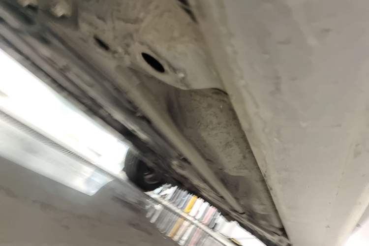 Used Volvo V90  Chassis Front Left