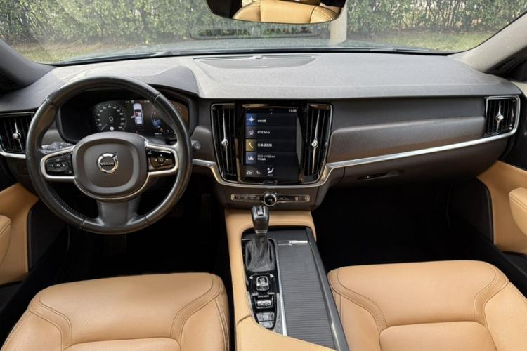 Used Volvo V90 2019 Cross Country T5 AWD Smart Range Version China V Standard Interior 2