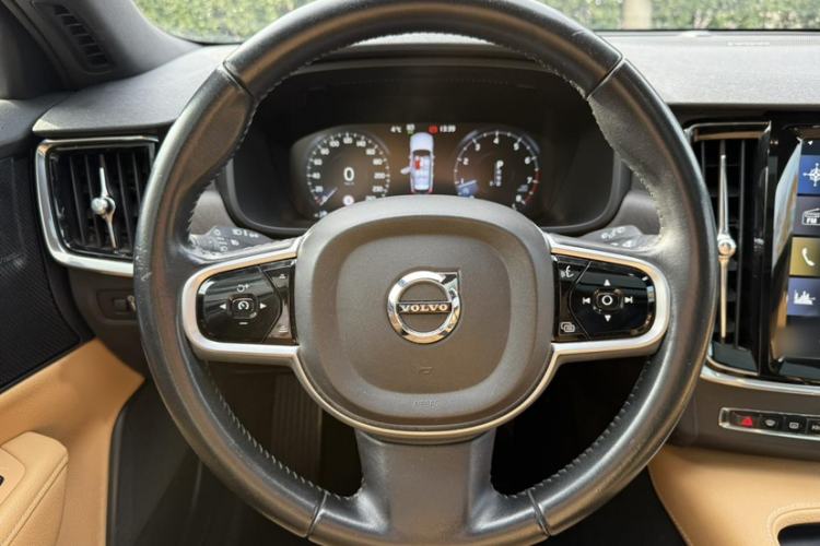 Used Volvo V90 2019 Cross Country T5 AWD Smart Range Version China V Standard Interior 3