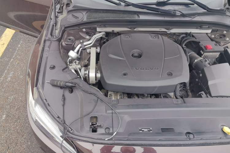 Used Volvo V90 2019 Cross Country T5 AWD Smart Range Version China V Standard Engine Bay Right