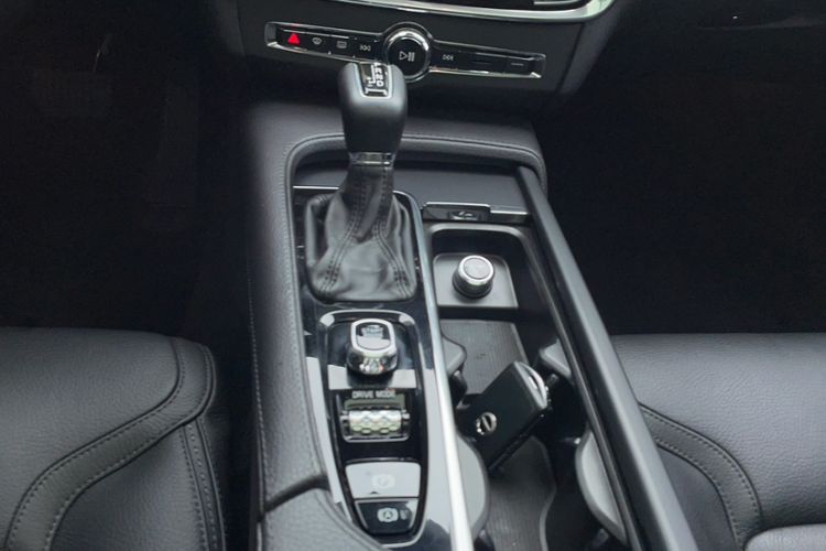 Used Volvo V90 2019 Cross Country T5 AWD Smart Range Version China V Standard Gear Lever
