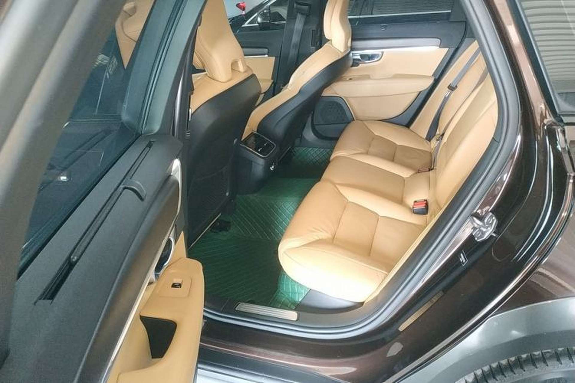 Used Volvo V90 2019 Cross Country T5 AWD Smart Range Version China V Standard Left Rear Seat
