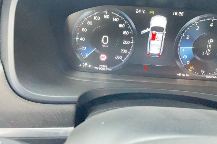 Used Volvo V90 2019 Cross Country T5 AWD Smart Range Version China V Standard Odometer Close Up