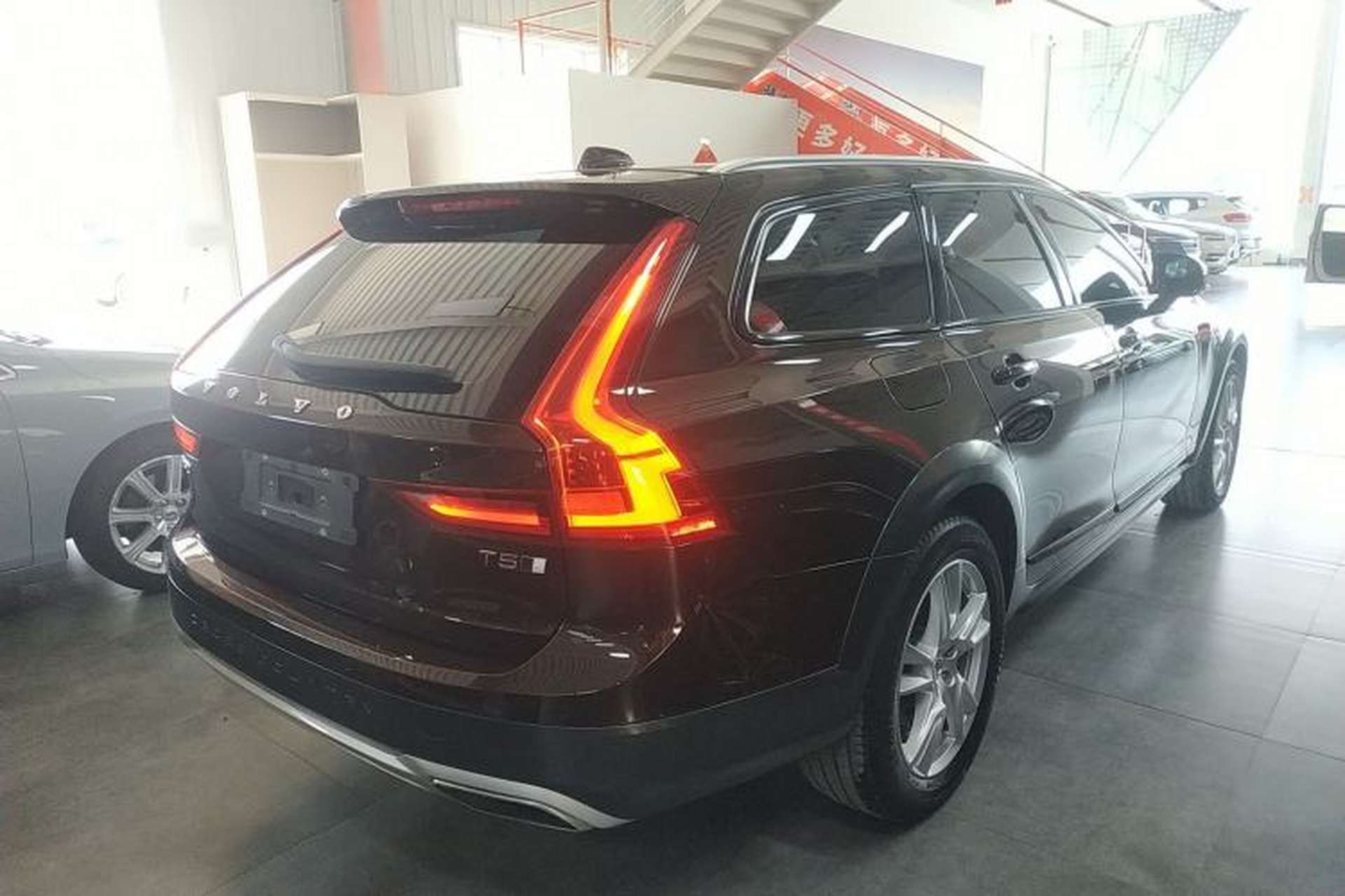 Used Volvo V90 2019 Cross Country T5 AWD Smart Range Version China V Standard Rear Right 45 Deg