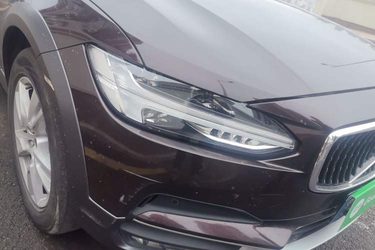 Used Volvo V90 2019 Cross Country T5 AWD Smart Range Version China V Standard Right Front Headlight