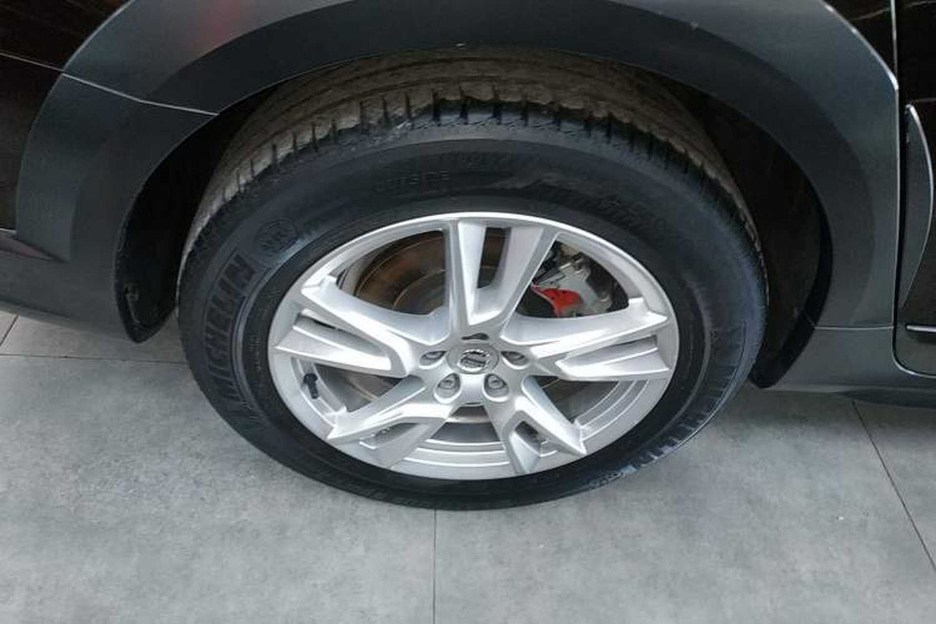 Used Volvo V90 2019 Cross Country T5 AWD Smart Range Version China V Standard Right Rear Wheel Hub
