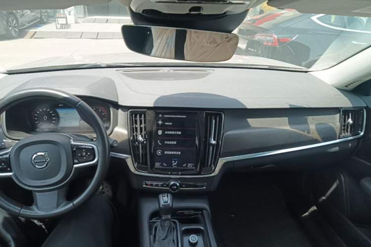 Used Volvo V90 2019 Cross Country T5 AWD Smart Range Version China V Standard Center Console