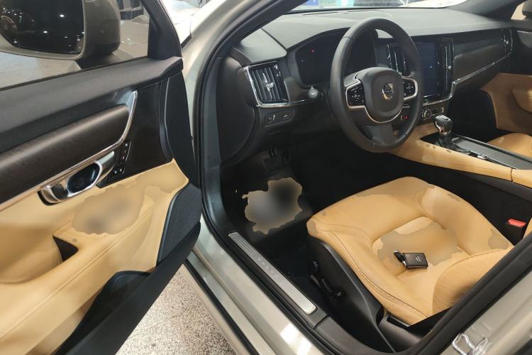 Used Volvo V90 2019 Cross Country T5 AWD Smart Range Version China V Standard Driver Seat