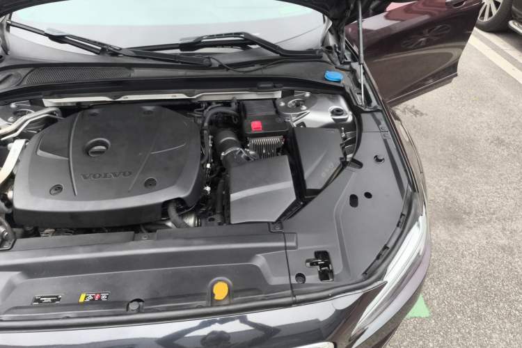 Used Volvo V90 2019 Cross Country T5 AWD Smart Range Version China V Standard Engine Bay Left