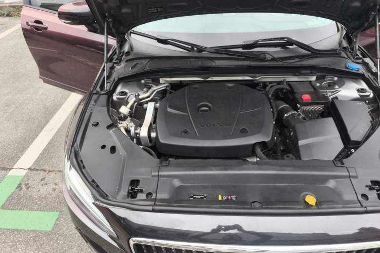 Used Volvo V90 2019 Cross Country T5 AWD Smart Range Version China V Standard Engine Bay Right