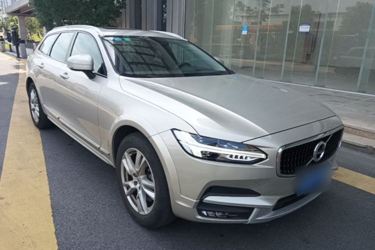Used Volvo V90 2019 Cross Country T5 AWD Smart Range Version China V Standard Front Right 45 Deg