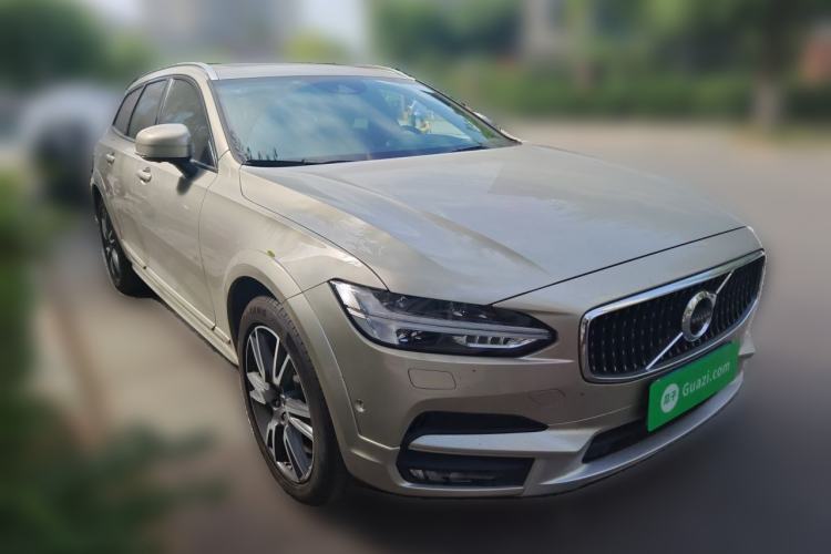 Used Volvo V90 2019 Cross Country T5 AWD Luxury Edition China V Standard Front Right 45 Deg