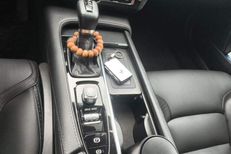 Used Volvo V90 2019 Cross Country T5 AWD Smart Range Version China V Standard Gear Lever