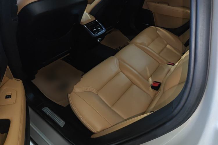 Used Volvo V90 2019 Cross Country T5 AWD Smart Range Version China V Standard Left Rear Seat